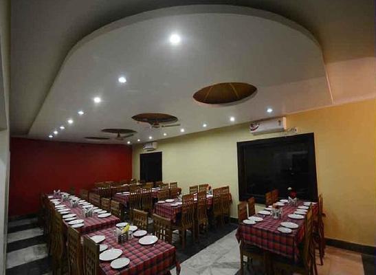 Hotel Shashi International